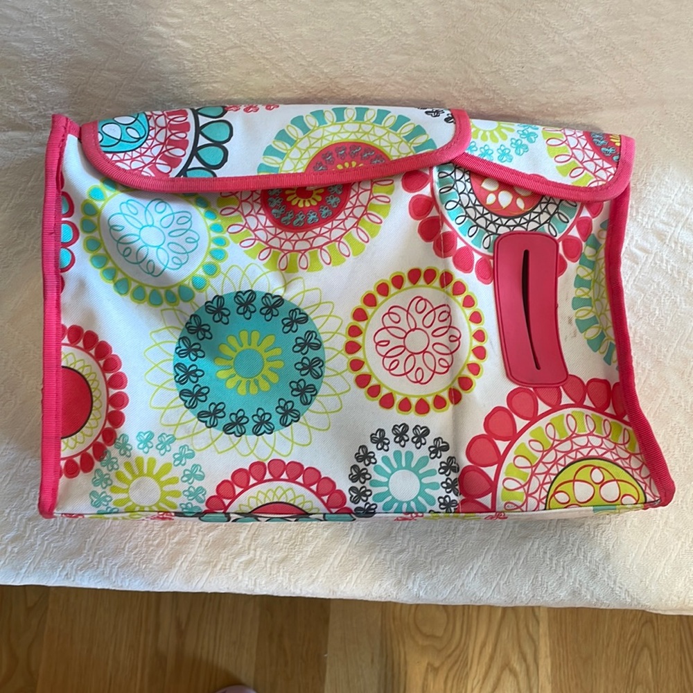 Thirty One 31 Pack and pull caddy car organizer, citrus medallion. Pink